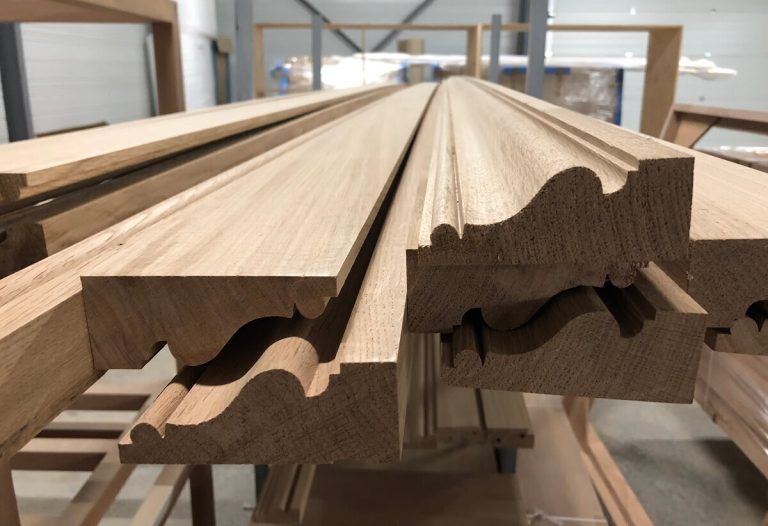 FABRICANT DE MACHINES de brossage et d&rsquo;egrenage POUR LA FINITION DU BOIS !